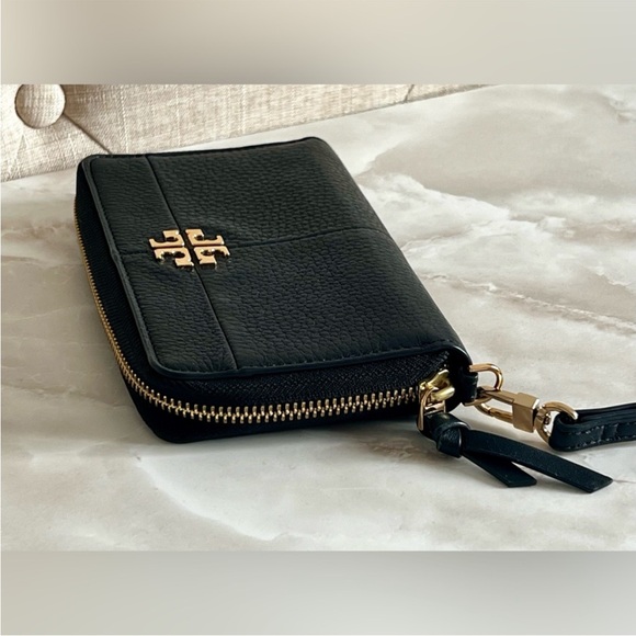 Tory Burch black soft leather wristlet wallet - Picture 2 of 5